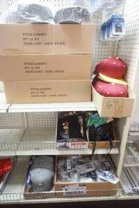 lot 206 image: Hats, Do-Rags, Scarfs, Velcro