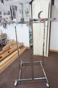 lot 221 image: Clothing Rack on Wheels