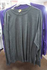 lot 275 image: Long Sleeve Ts (10ct)