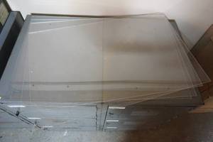 lot 333 image: 4 Sheets of Plexiglass 20x 32