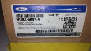 lot 33 image: Gusset 2011-2019 Ford F53 Stripped Chassis (2)