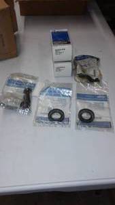 lot 47 image: FO 3C3Z-6500-AA TAPPET (2),Variety Pack