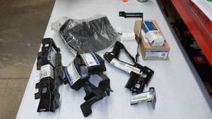 lot 102 image: WIRE - PARKING DISTANCE AID SE 2019-2024 Ford Edge, Moulding 2015-2019 Lincoln and Assorted Pieces