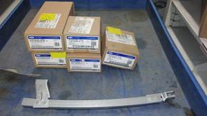 lot 129 image: Handle Assembly - Door - Outer 2011-2014 Ford Edge (3) ,Multi-Piece Lot