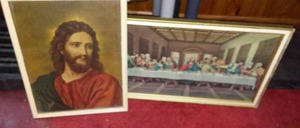 lot 207 image: Vintage The Last Supper and Christ framed Prints.
