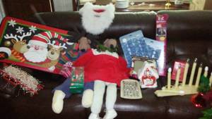 lot 272 image: Treasure Trove of Christmas Items