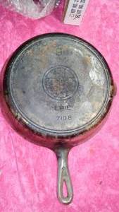 lot 306 image: Griswald Cast Iron Erie 710B.