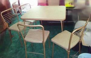 lot 193 image: Cosco Vintage Folding Table and Chairs (4).