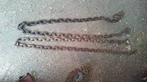 lot 278 image: Heavy Duty 7 ft. Chain (2).