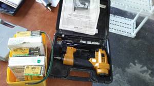 lot 369 image: Bostitch Pneumatic Stapler And Staples.