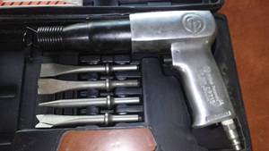 lot 374 image: Pneumatic Zip Gun  Chisel.
