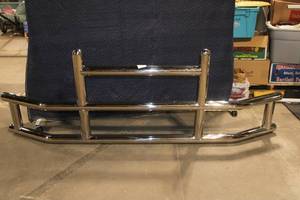 lot 16 image: Chrome Truck Front Grille Guard Bumper Protector
