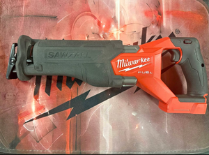 lot 18 image: Milwaukee M18 FUEL GEN-2 18V Lithium-Ion Brushless Cordless SAWZALL Reciprocating Saw - Lightly USED