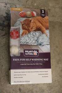 lot 7 image: New Large size Faux fur Heart to Ta...