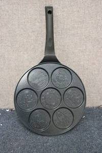 lot 72 image: New Croftton Pan with designs for k...