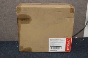 lot 101 image: Case of 12 Universal Deluxe Round R...
