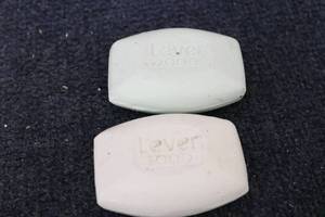 lot 114 image: 12 Bars of Lever 2000 hand soap...