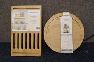 lot 126 image: Bamboo stackable shelf and 2 tier t...