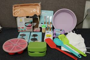 Miscellaneous kitchen/baking suppli...
