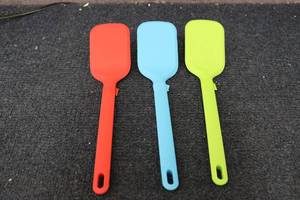 lot 222 image: 3 Silicone Spatulas...