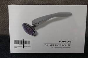 lot 227 image: Jade Face Roller...