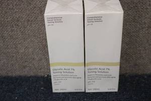 lot 228 image: 2 Bottles of Glycolic Acid 7% Tonin...