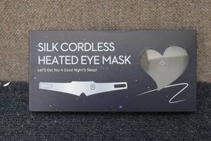 lot 238 image: Silk Cordless Heated Eye Mask...