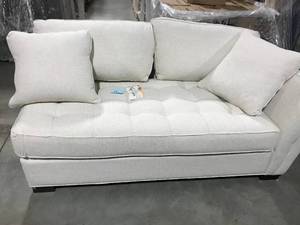 lot 9 image: LOVE SEAT SECTIONAL PIECE