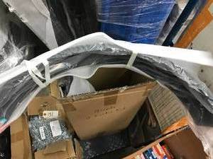 lot 132 image: BICYCLE 2 FENDER KIT