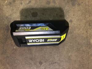 lot 40 image: RYOBI 40V 4.0 Ah Lithium-Ion High Performance EDGE Battery Customer Returns See Pictures
