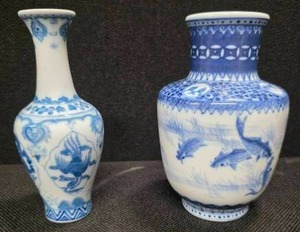 lot 77 image: Chinese Blue and White porcelain vase
