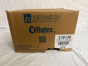 lot 8 image: 25 Cellutex Polylined Tablecovers