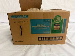 lot 19 image: 500 Individual Wrapped Plastic Knives