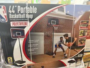 lot 52 image: 44 Adjustable Portable Basketball Hoop