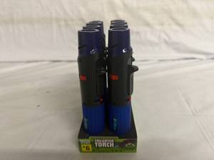lot 65 image: 6 Tailgate Torches With Bottle Opener