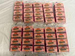 lot 126 image: 10 Packs of Diana Strawberry Sugar Wafers