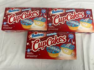 lot 166 image: 3 Packs of Hostess Patriotic Cup Cakes