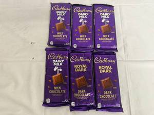 lot 224 image: 6 Cadbury Milk Chocolate Bars