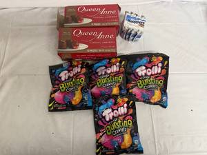lot 232 image: Variety Lot of Candy