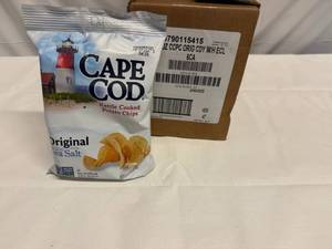 lot 6 image: 6x Cape Cod Kettle Cooked Potatoe Chips