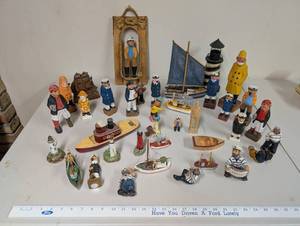 lot 519 image: Set of Nautical Figurines and Model Boats Maritime Decor Collection