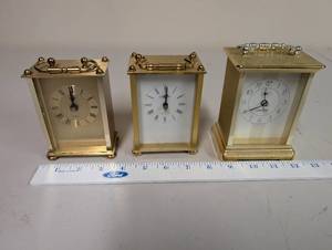 lot 522 image: Set of 3 Brass Mantel Clocks Assorted Styles