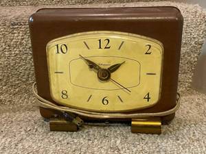 lot 540 image: Vintage Petarian Electric Mantel Clock with Brass Feet