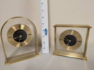 lot 553 image: Set of 2 Vintage Desk Clocks Hampton & Portsmouth Brass and Glass