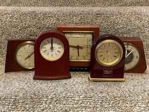 lot 566 image: Collection of 3 Vintage Desk Clocks - Westclox, Sessions, O.B. McClintock