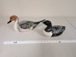 lot 604 image: Pair of Hand-Painted Duck and Loon Ceramic Planters