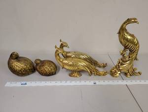 lot 611 image: Set of 5 Vintage Gold-Tone Bird Figurines Including Peacocks and Quails