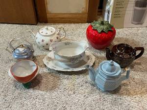 lot 677 image: Collection of 6 Porcelain and Ceramic Teapots with Vintage Sugar Bowl