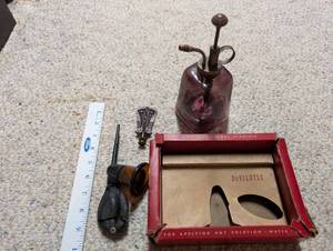 lot 691 image: Vintage DeVilbiss Nose and Throat Atomizer Set with Original Box