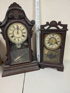 lot 790 image: Pair of Antique Wooden Mantel Clocks with Roman Numeral Dials